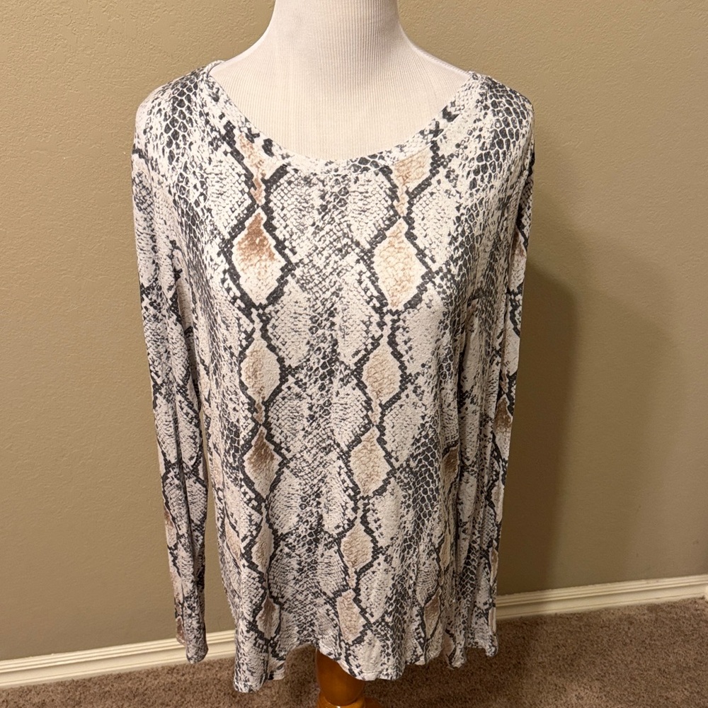 Snakeskin Print Long Sleeve Top by Express.  Size XL
